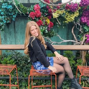 Meet your Posher, Emily